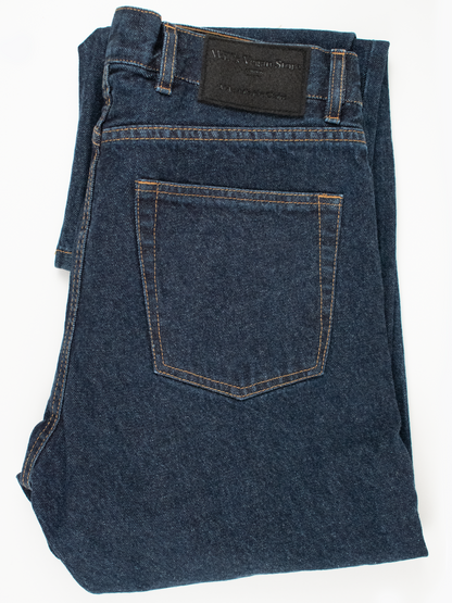 Klassische Jeans aus recyceltem Denim mit geradem Bein