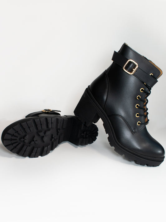 Schnürstiefel mit Gleissohle | Vegane Stiefel