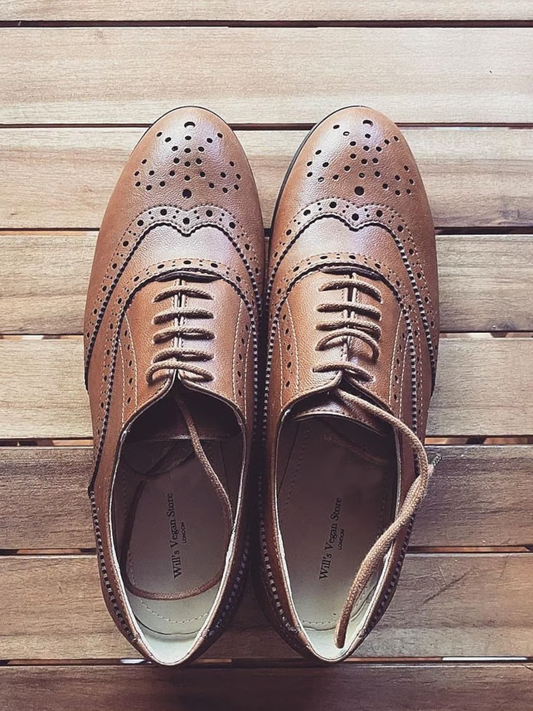 Weit geschnittene Oxford Brogues | Vegane Schuhe