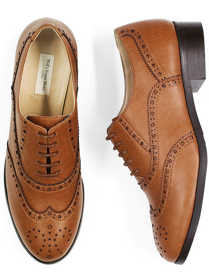 Weit geschnittene Oxford Brogues